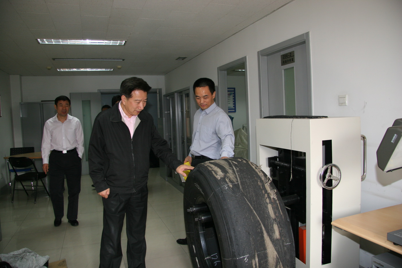 梁潮平组长来中国民航科学技术研究院调研